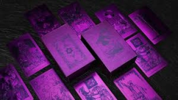 Tarologie : cet art divinatoire millénaire au service de votre développement personnel